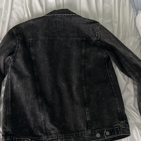 Old Navy Black Boyfriend Medium Tall Jean Jacket - Picture 3 of 3